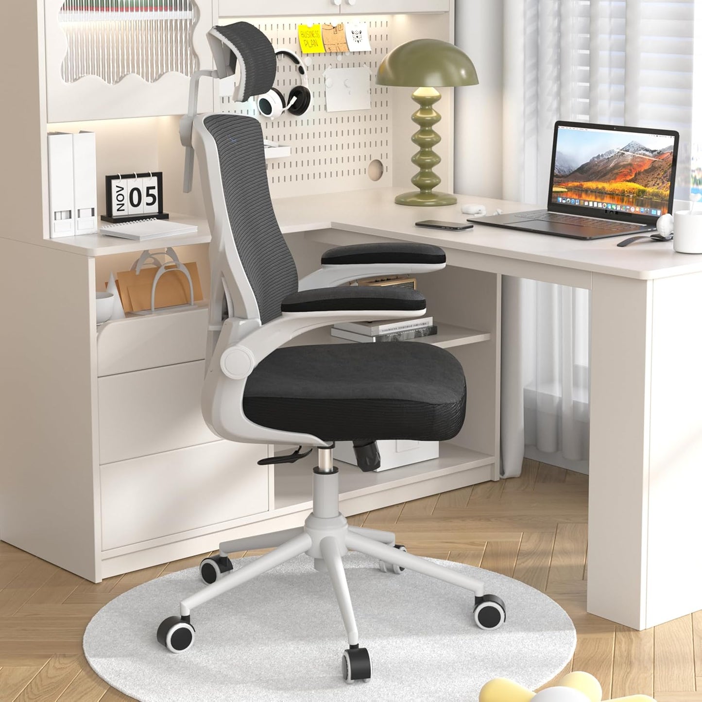 𝑯𝑶𝑴𝑬 𝑶𝑭𝑭𝑰𝑪𝑬 𝑪𝑯𝑨𝑰𝑹, Ergonomic Mesh Desk Chair, High Back Computer Chair- Adjustable Headrest with Flip-Up Arms, Lumbar Support, Swivel Executive Task Chair (Modern, White)